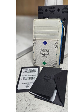 MCM White Visetos Zip Card Holder / Mini Wallet – Authentic